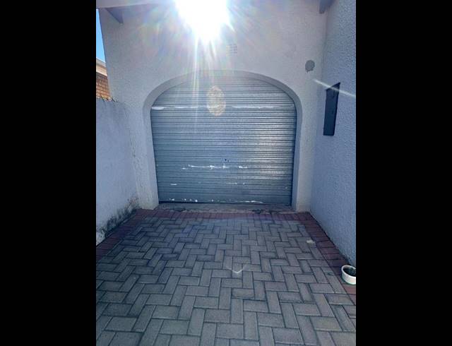 2 BEDROOM HOUSE FOR SALE IN MOROKA